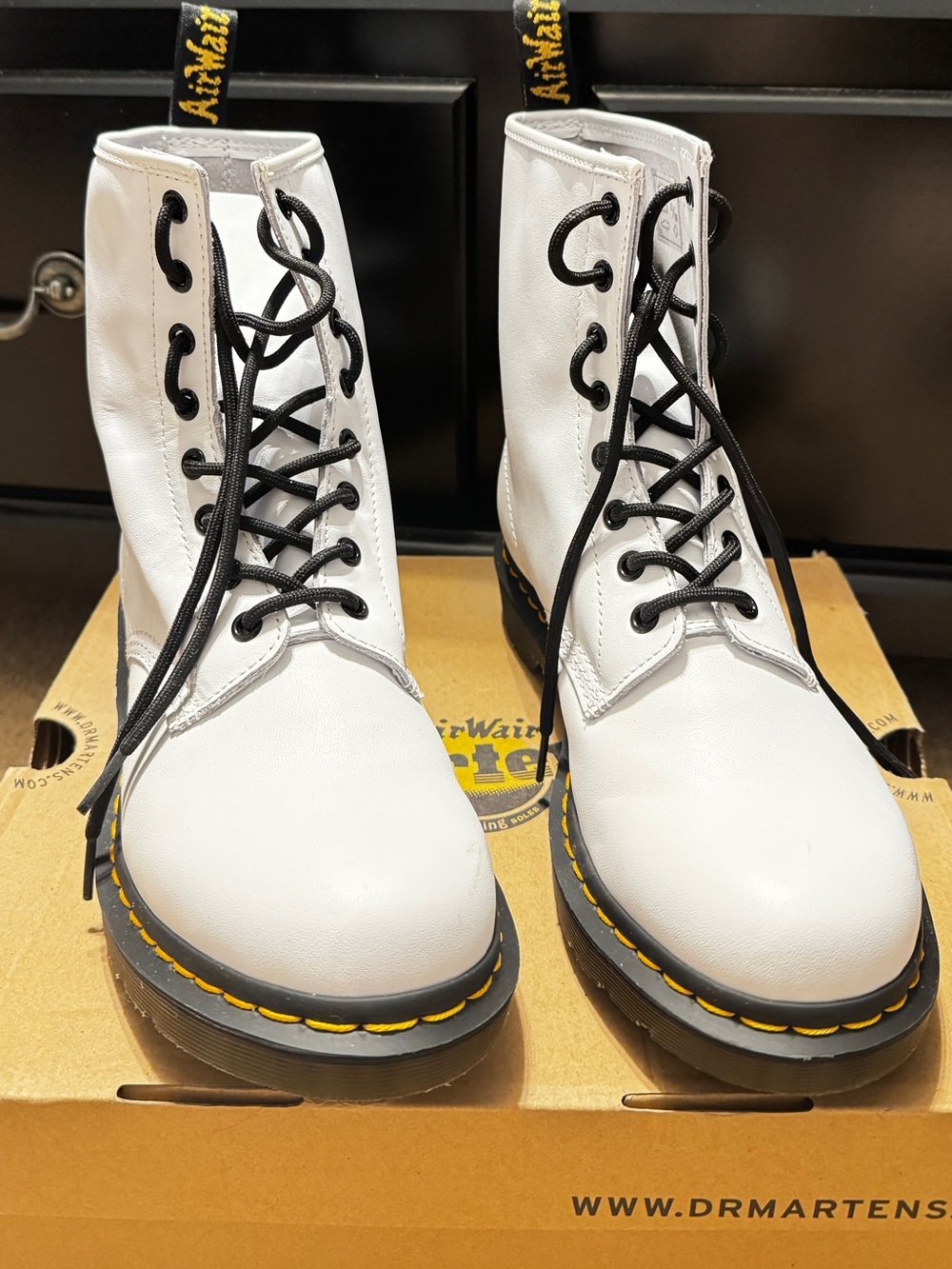 Dr. Martens 1460 Softy T White Leather 8-Eye Boots US 10